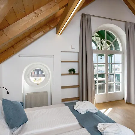 Seehotel Brandauer'S Villen Strobl Exterior photo